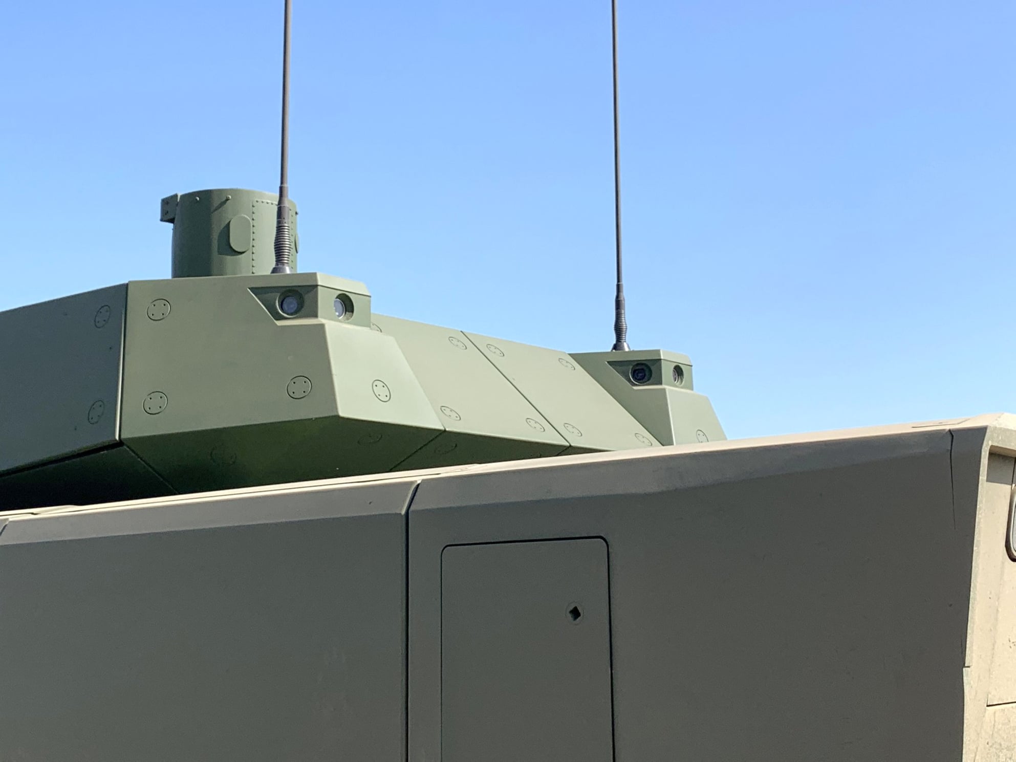 世界上防护能力最强的装甲车,最新山猫kf41步兵战车