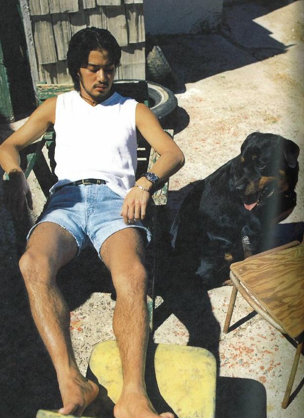 日本男人最想拥有的脸！性感神颜秒杀鲜肉，冻龄大帅哥竟单身