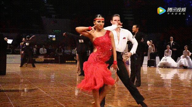 舞蹈哪些动作会导致脊椎损伤,舞蹈动作训练会造成身体损伤吗