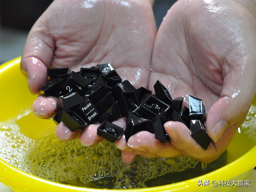 苹果白色键盘脏了怎么清洗,机械键盘脏