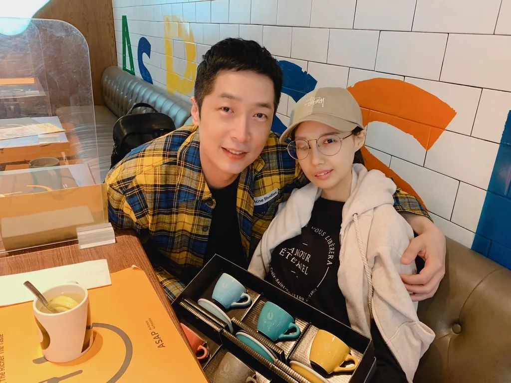 抗癌9年终不敌癌魔病逝!香港女星终年31年,容祖儿晒合照悼念