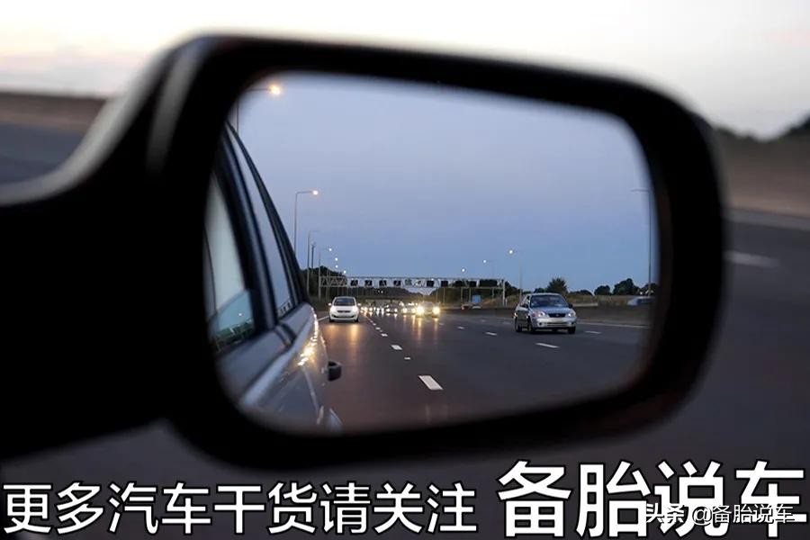 高速一脚急刹会怎么样,高速路上立即减速怎么避免追尾