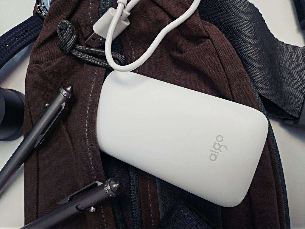 aigo爱国者充电宝,aigo爱国者20000充电宝