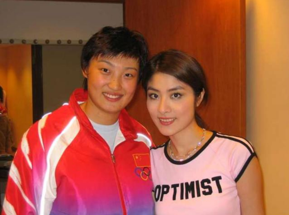 女排杨昊夺冠瞬间,女排黄金一代杨昊