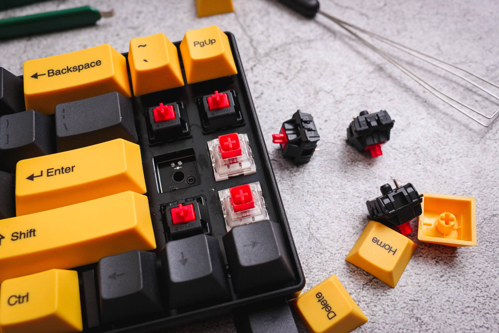 高斯机械rgb键盘测评,高斯alt71双模迷你机械键盘