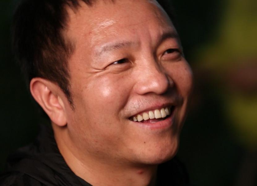 穿过幽暗的岁月结局,穿过幽暗的岁月才能抵达诗和远方