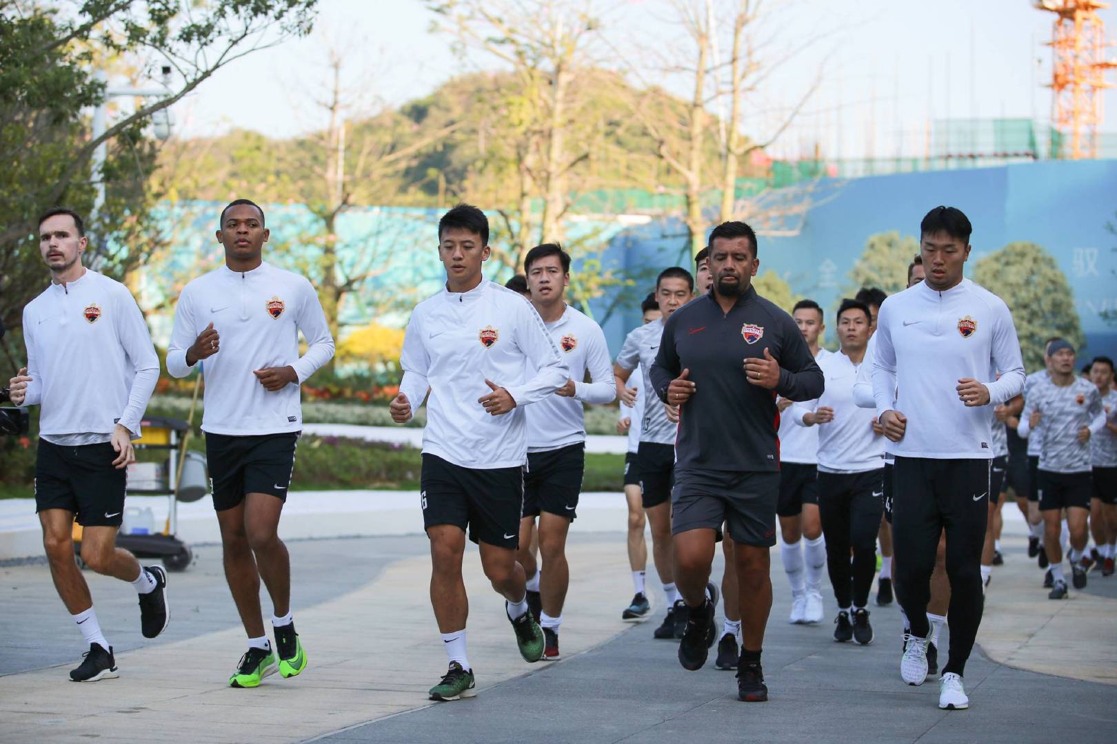 中超深圳佳兆业队最新消息,深圳佳兆业足球队冲超