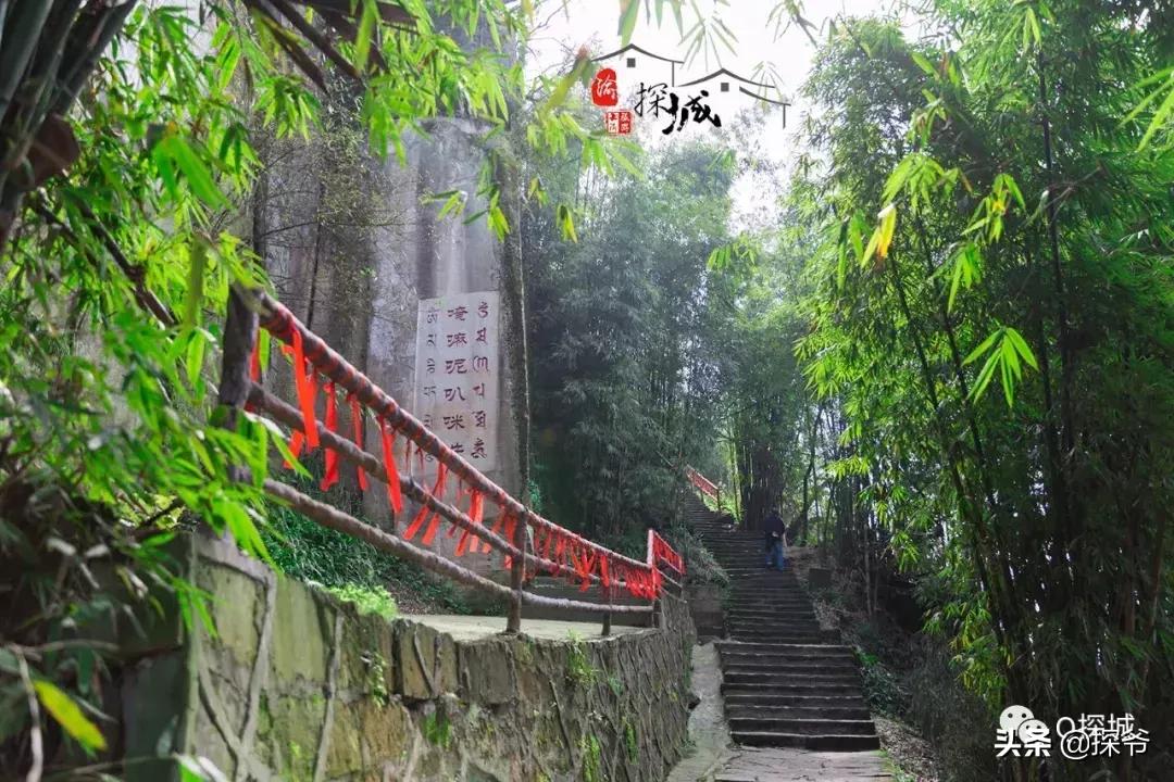 重庆爬山推荐险峻,重庆峭壁悬崖景区