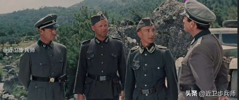 趣谈某些保安制服:简直几大强国伺候着!