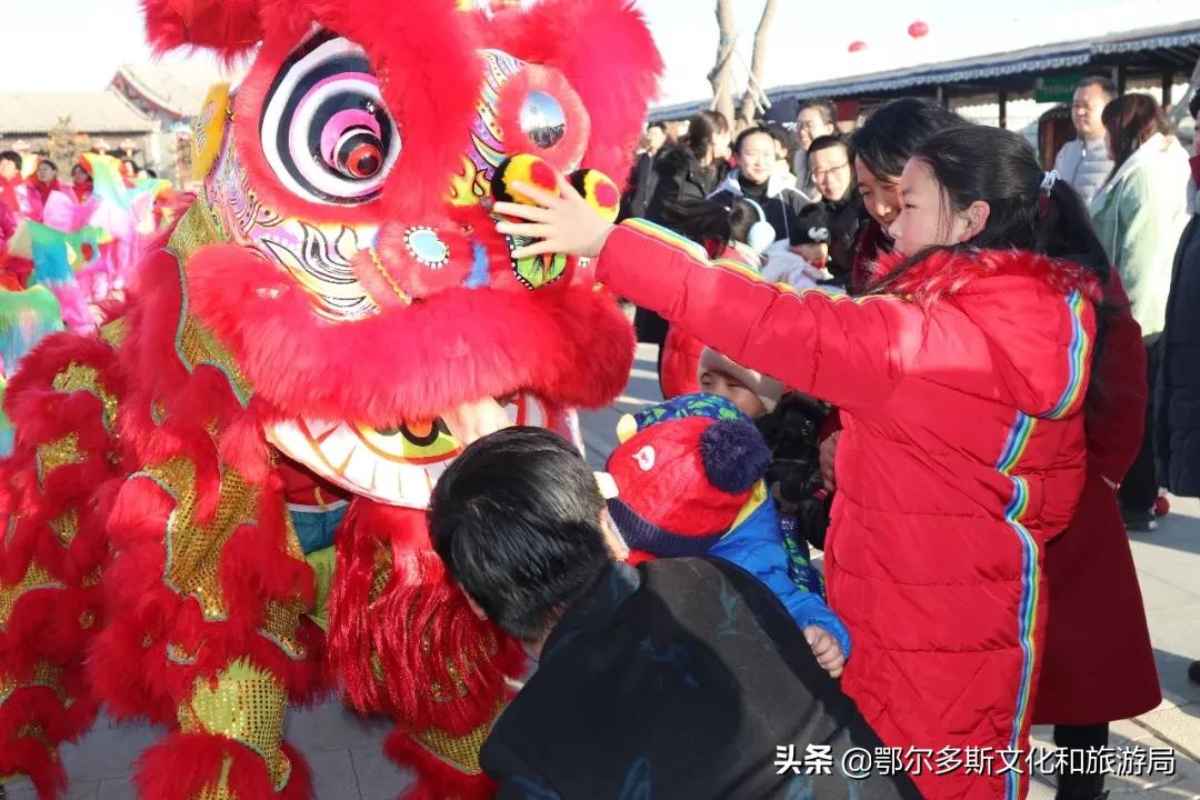 转九曲猜灯谜，赏民俗听老腔，约网红品美食到康镇~