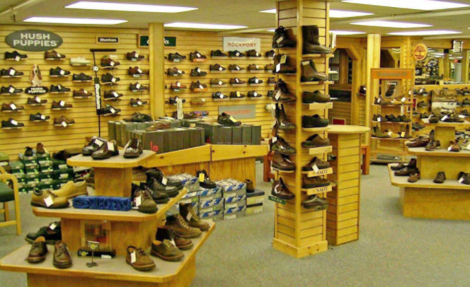 长沙人70年穿鞋往事：为何年轻学子们又穿高帮的球鞋了？