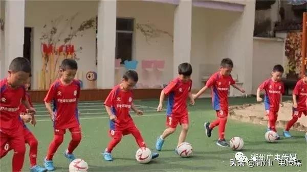 全国首批少儿足球特色幼儿园,成都全国足球特色幼儿园