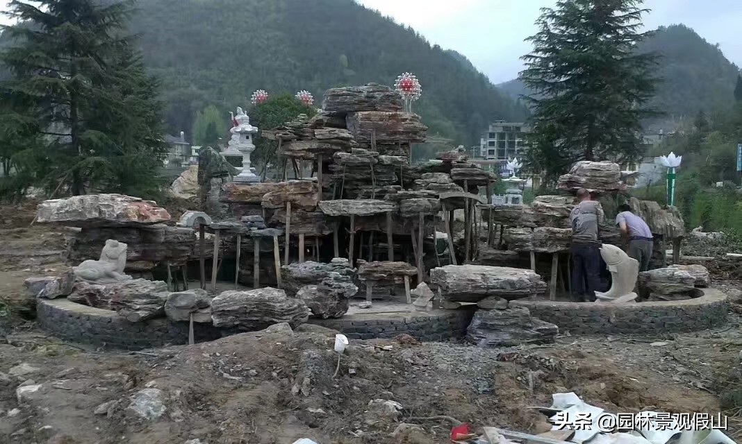 庭院小型假山鱼池造价多少钱建好,私家庭院鱼池假山设计制作方法