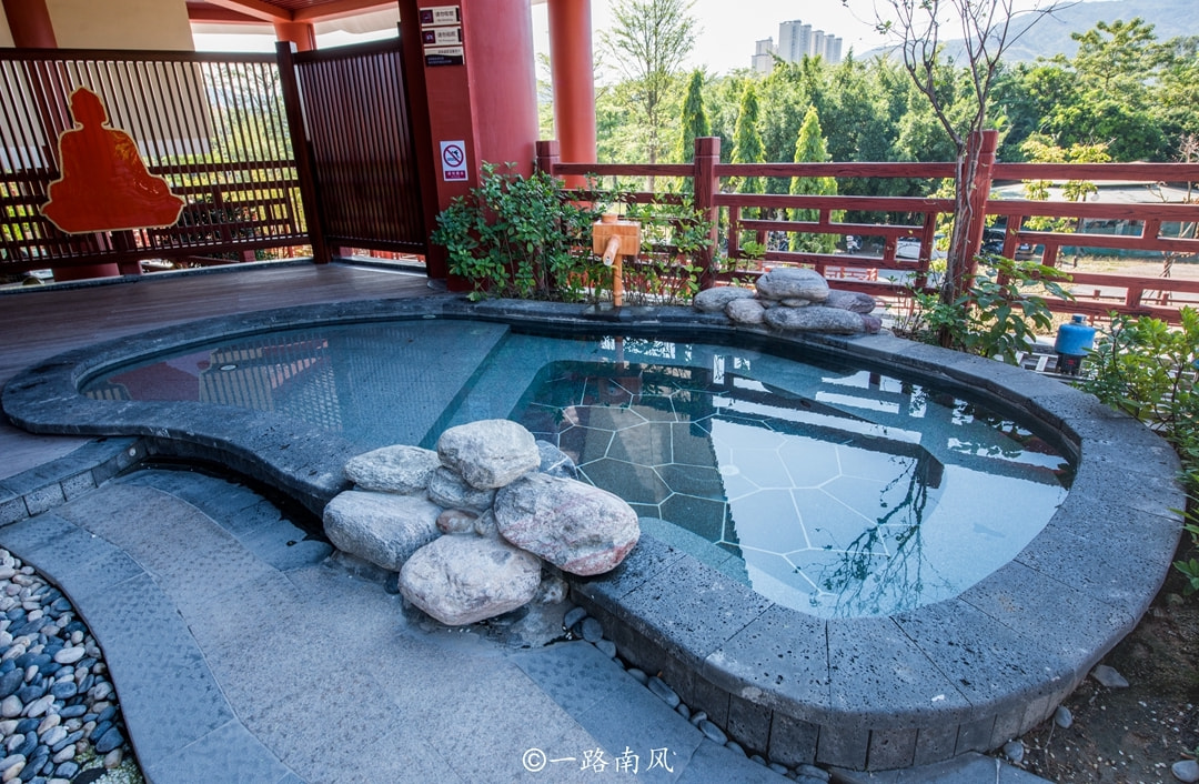潮州汤池温泉,潮州温泉一房一池
