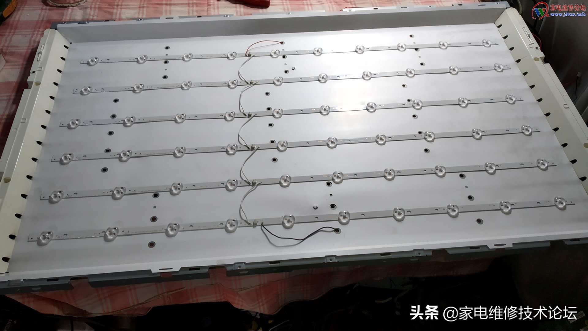 37寸长虹电视不亮,长虹电视37寸换背光灯