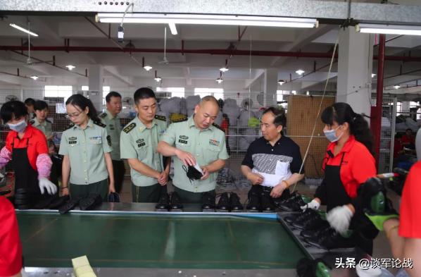 中国陆军新式迷彩鞋,中国陆军特种迷彩鞋