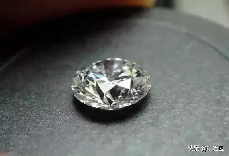 锆石和钻石的区别肉眼能看出来吗,锆石和钻石肉眼如何区分