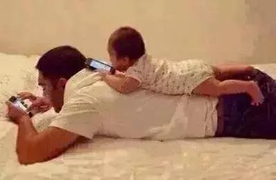 科学家奶爸手绘讲解流浪地球,流浪地球地下人类活动手绘