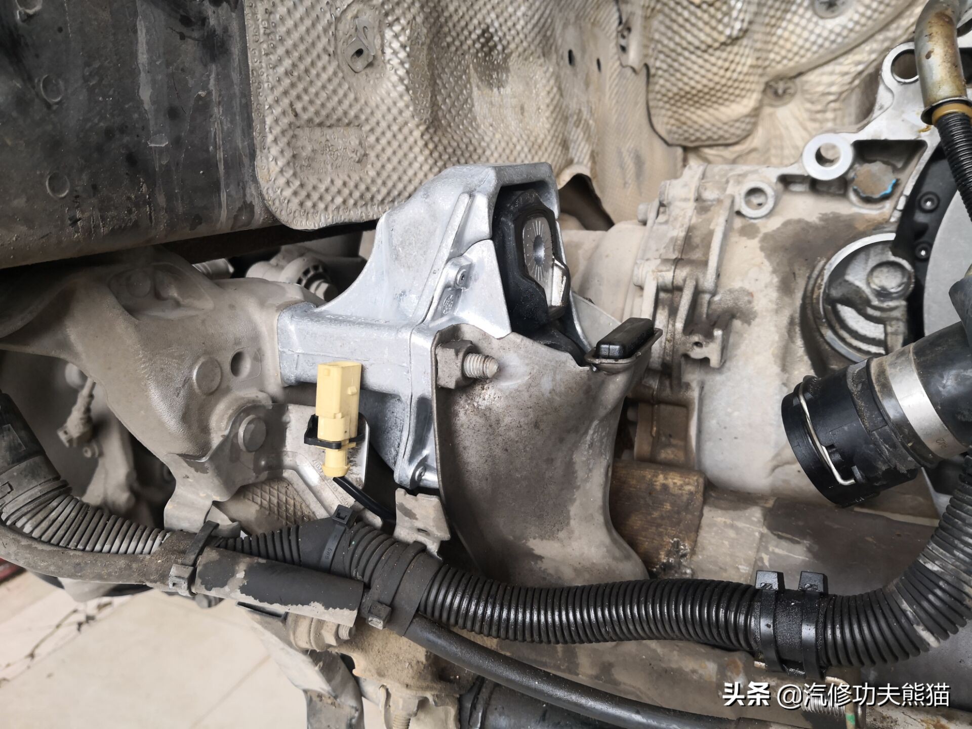 奥迪第三代ea888怎么还烧机油,奥迪的三代ea888烧机油吗