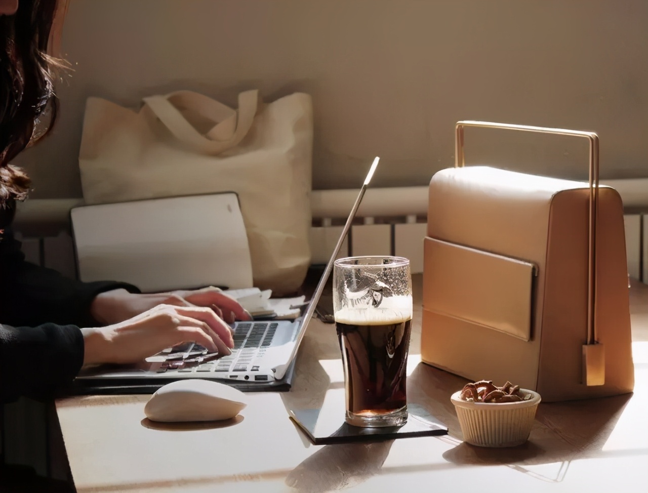 Lautēm：来自西班牙贵族饭盒水杯包