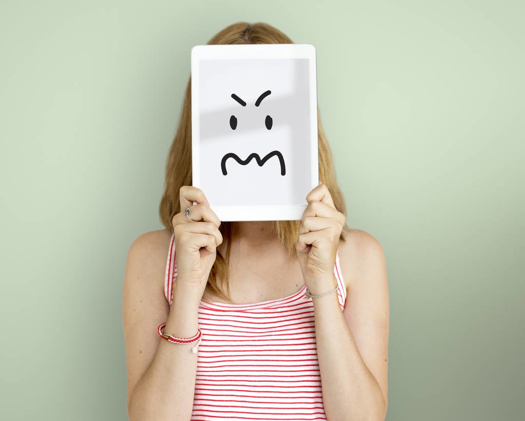 情感口述:我一次次地骗自己,直到找到他出轨的证据