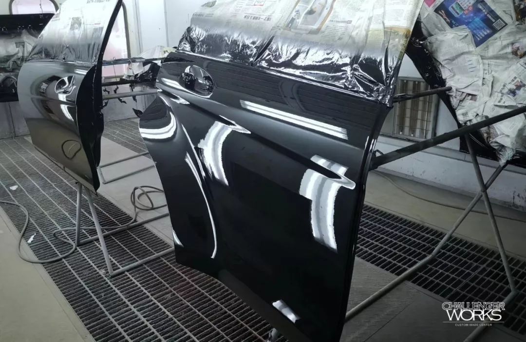 新款奔驰c200改装最帅效果,小县城越野改装店