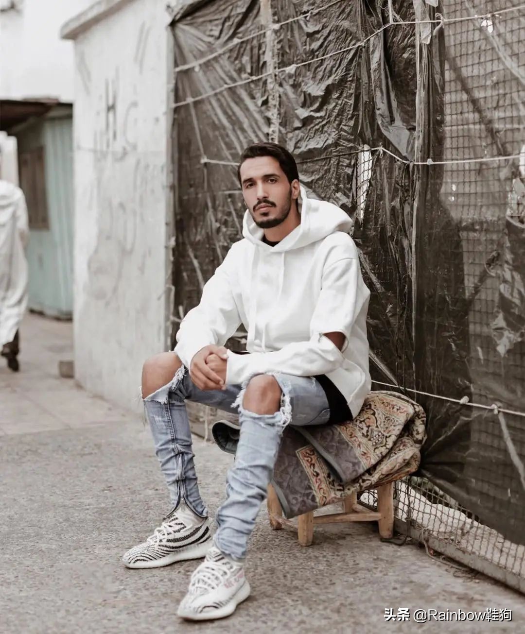 适合学生党入手的yeezy350 (推荐夏天入手的yeezy350)