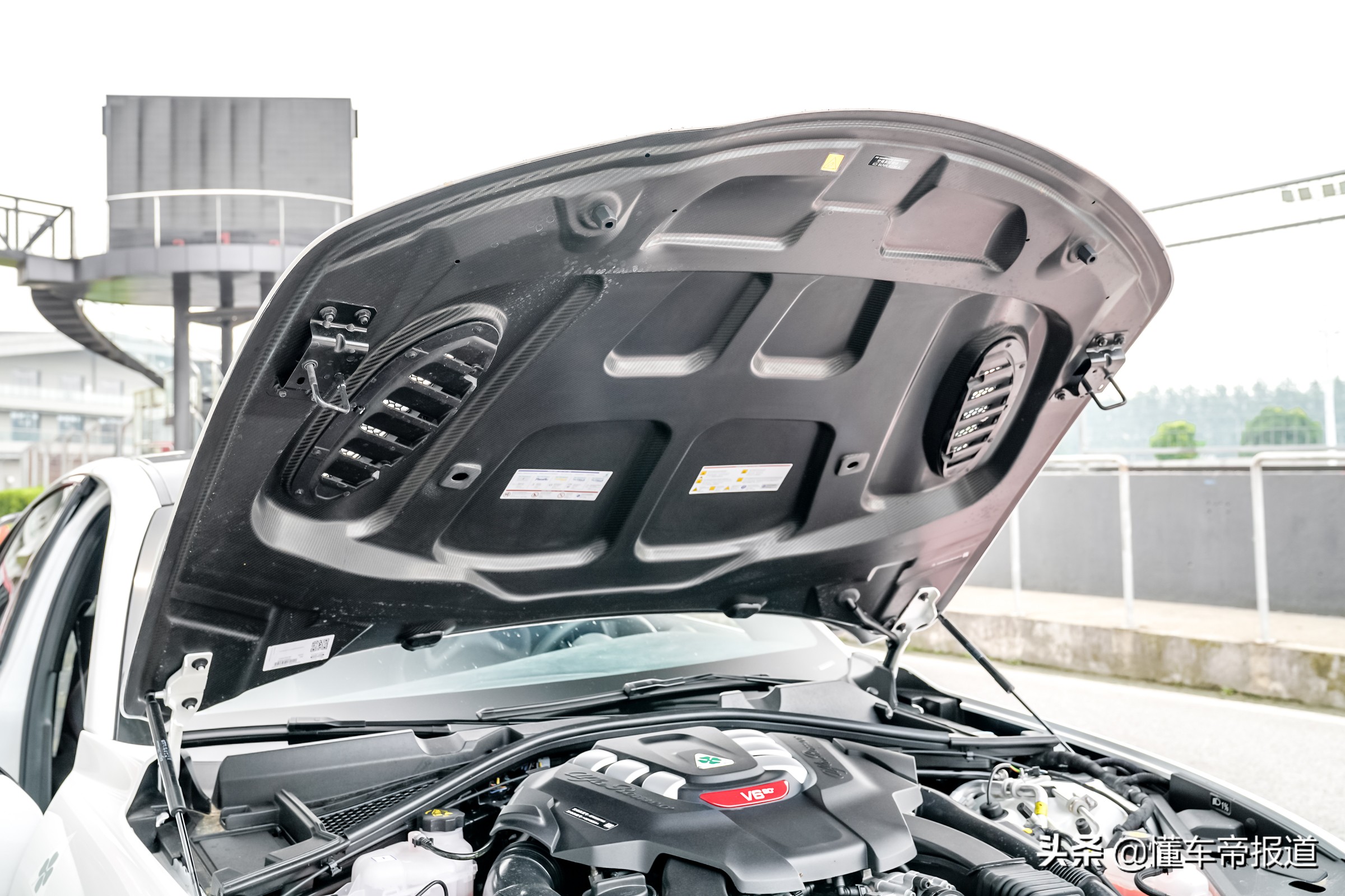 新车阿尔法罗密欧suv,新车性能了解