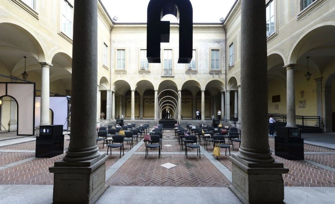 furla芙拉品牌定位,furla芙拉属于轻奢吗