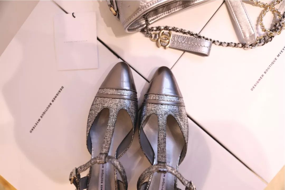 闊╁墽濂宠绌挎惌鍝佺墝,闊╁墽濂充富绌挎惌鍝佺墝