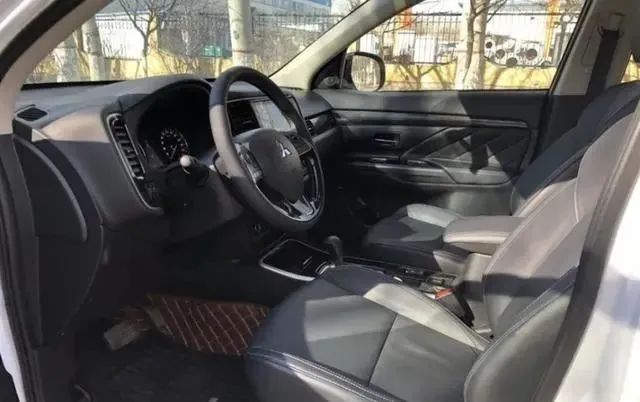 欧蓝德2.0值不值得买,买欧蓝德2.4四驱