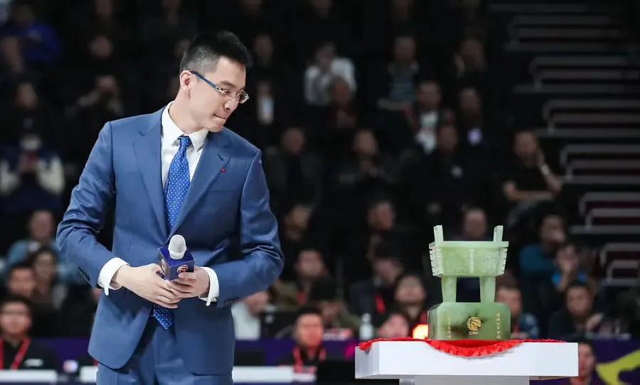 193cm体坛第一帅哥爆红，颜值惊艳：他要出道，男明星就哭吧