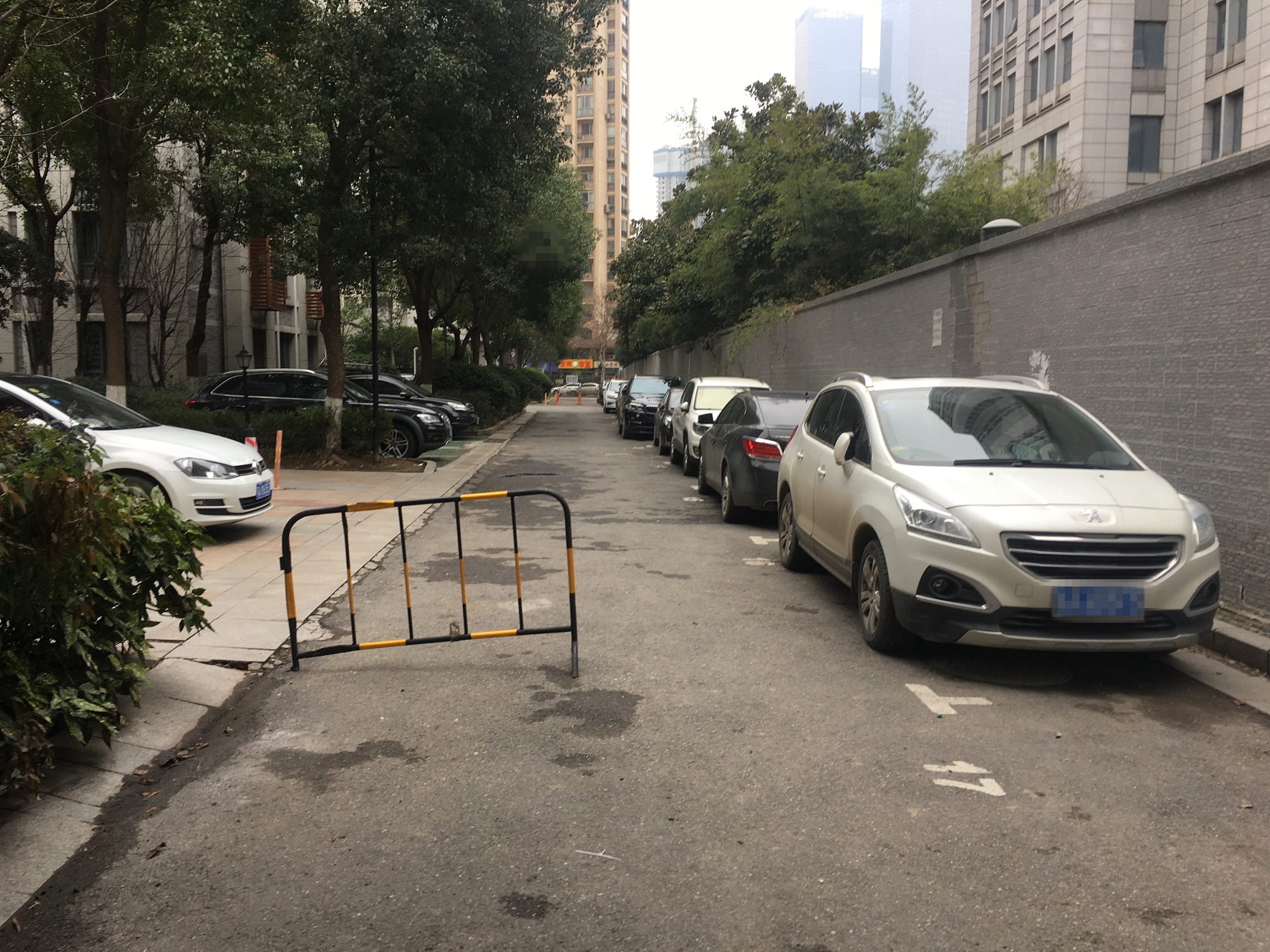 不给消防添堵请为生命让路,南京火灾消防通道