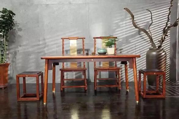 买红木家具应该怎么下手,买红木家具需要办啥手续