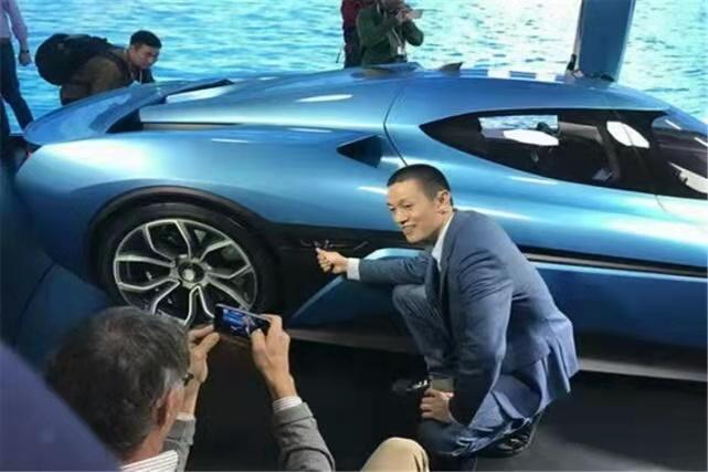 胡玮炜靠什么赚钱,胡玮炜如何成功的