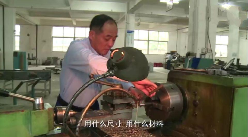 牛人发明自动包子机，连面点师傅都要下岗了