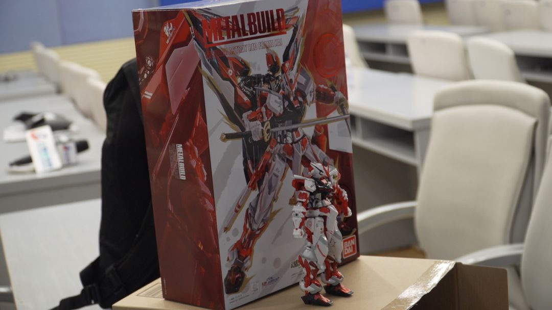 民警查获一亿假手办,警方捣毁制假高达等模型手办团伙