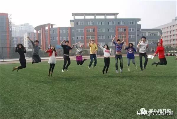 微小如沧海一粟的你和我，2019，好好活着