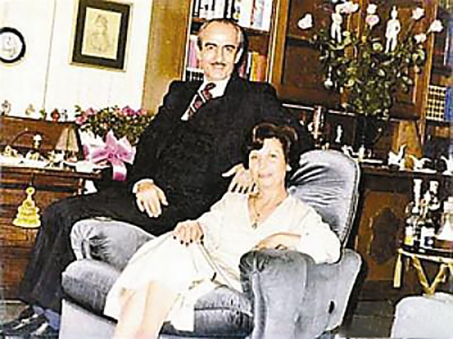 谍报伉俪：3次婚礼却不敢生育，40年谍战生涯，晚年才公开