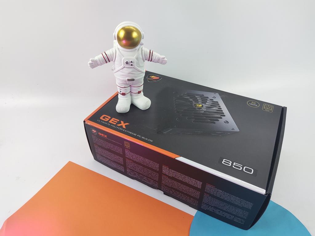 骨伽全模组电源智能静音降噪强劲稳定输出