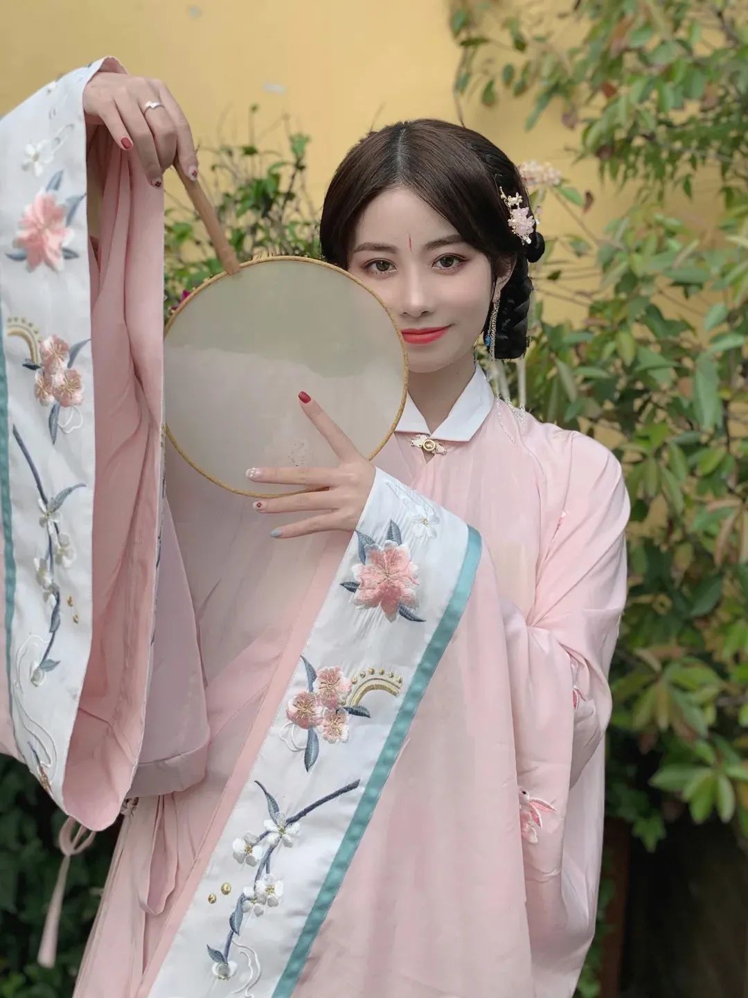 杭州国际时装周什么时候开始,杭州国际时装周视频