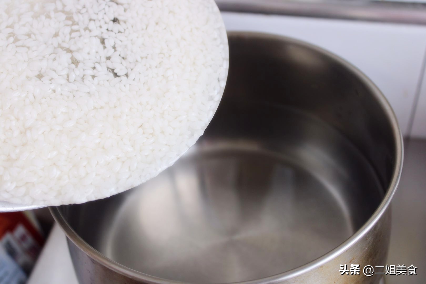 怎样煮大米粥又快又好,电饭锅大米粥怎么煮又滑又粘稠