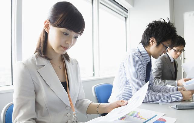 领导为什么有的喜欢开门办公？有的则不然？门的状态代表什么意思