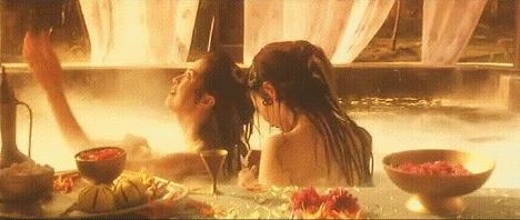 从3个角度分析《青蛇》，这个没拿过大奖的电影，为什么值豆瓣8.5