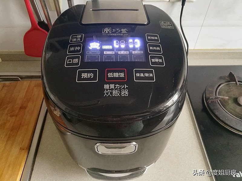 教你挑选大闸蟹六大诀窍,大闸蟹究竟怎么吃才能一点不浪费