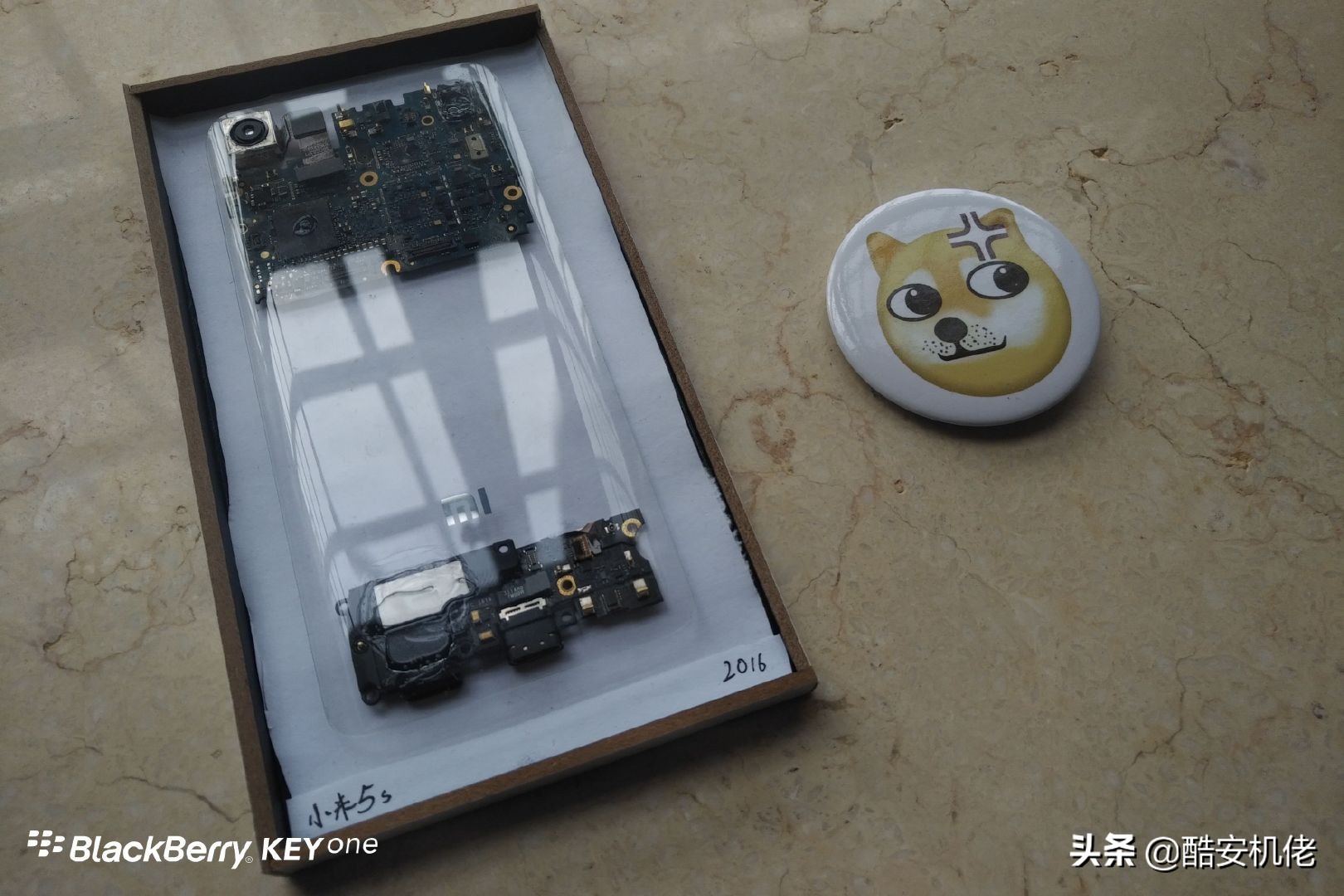 黑莓keyone普通版和精英版,全键盘黑莓中文输入体验