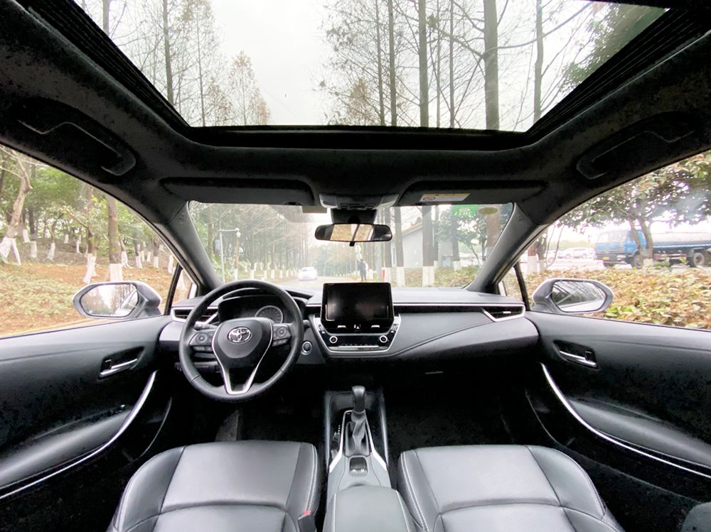 长测丰田雷凌1.2T，驾驶可圈可点，脾气不再中庸