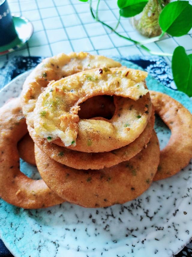 武汉面窝怎样炸不粘勺,面窝不粘勺方法