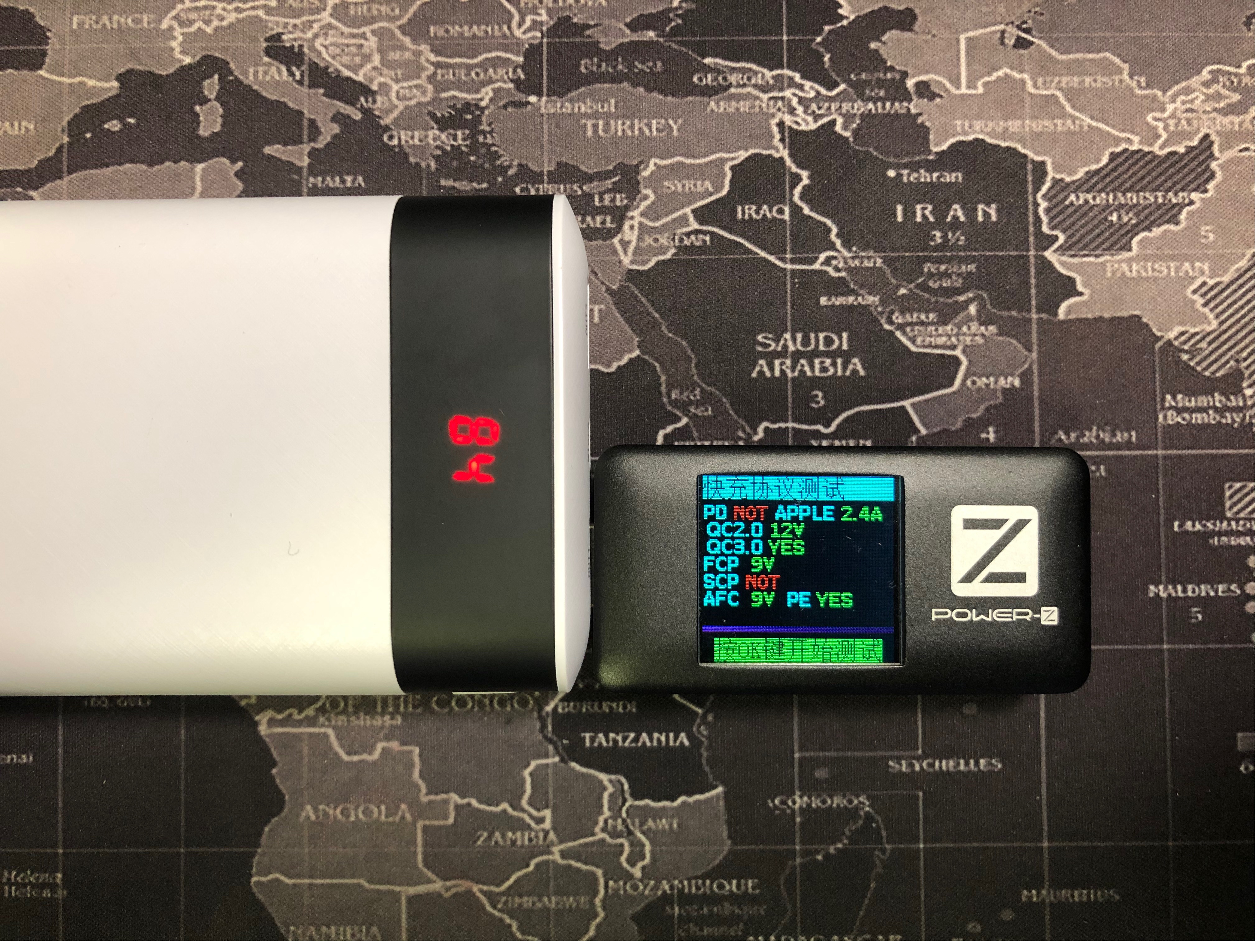 爱国者突破移动电源w200,爱国者f20000pd移动电源拆解