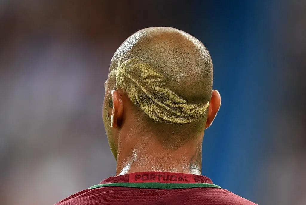 足球队员最帅的发型,足球运动员都留什么发型